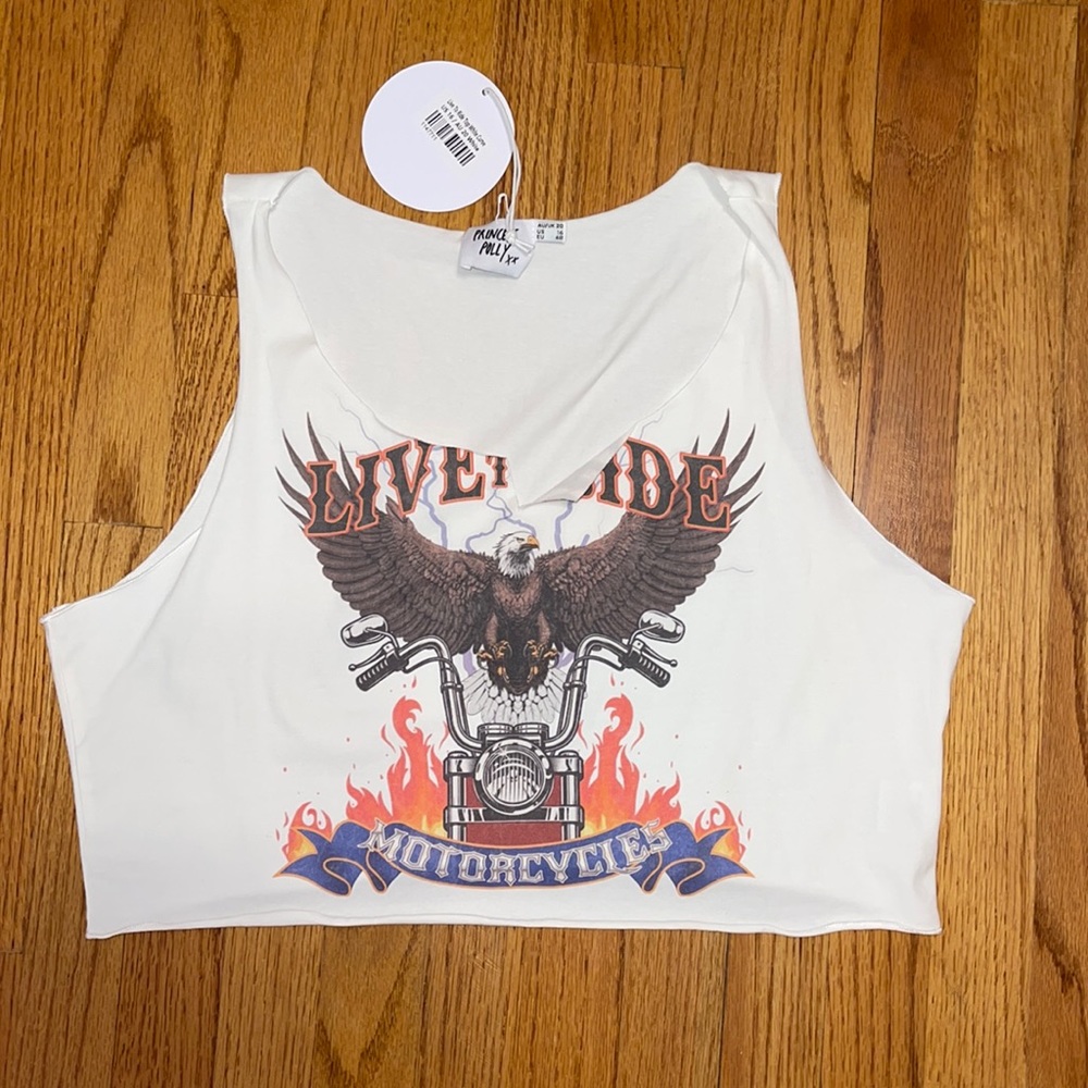 Graphic Tank Crop Top